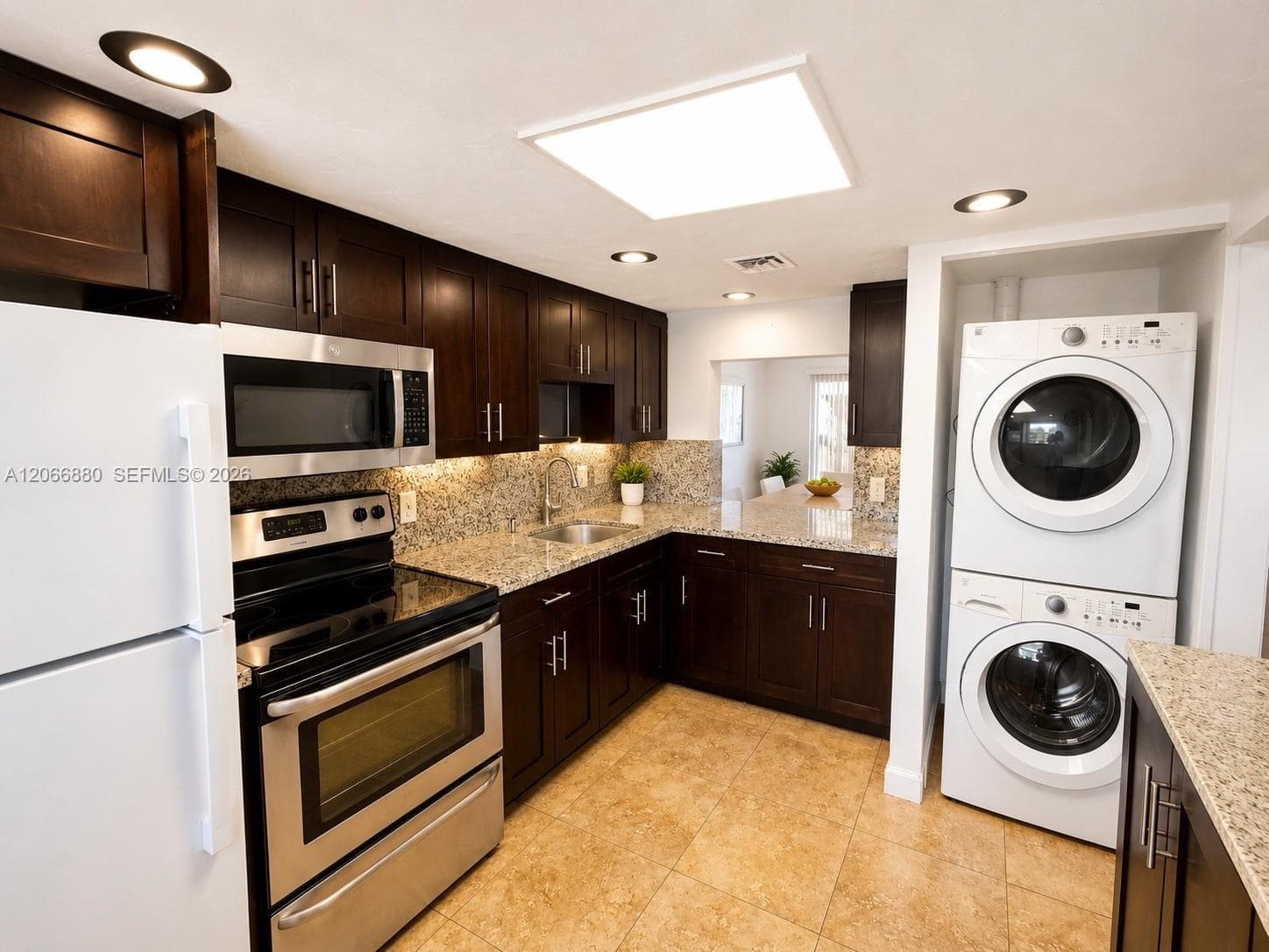 1720 W 75th St, Hialeah, FL 33014 photo 4