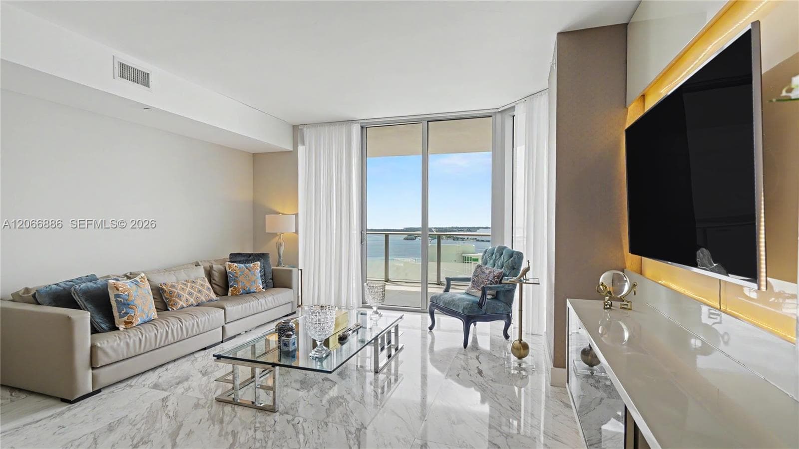 1300 Brickell Bay Dr # 3102, Miami, FL 33131 photo 3
