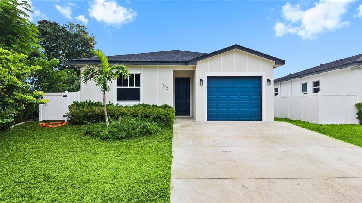 200 Marie Drive, West Palm Beach, FL 33415 photo 5