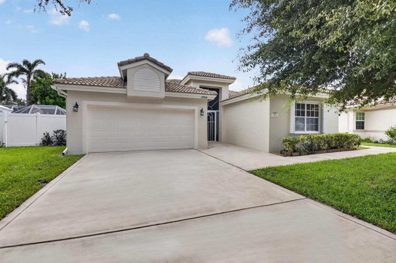 1165 Sea Grape Circle, Delray Beach, FL 33445 photo 2