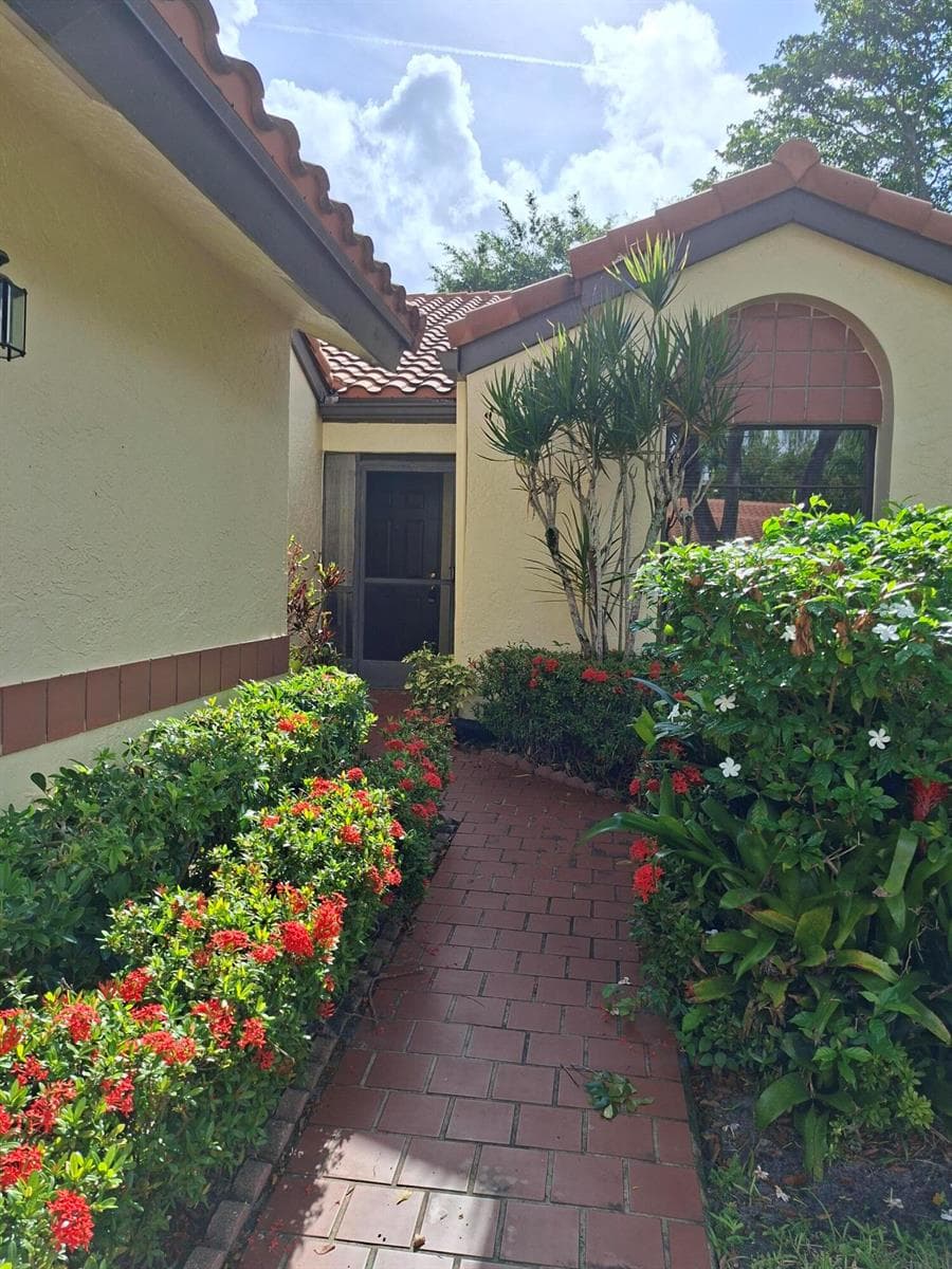 10032 Andrea Lane, Boynton Beach, FL 33437 photo 2