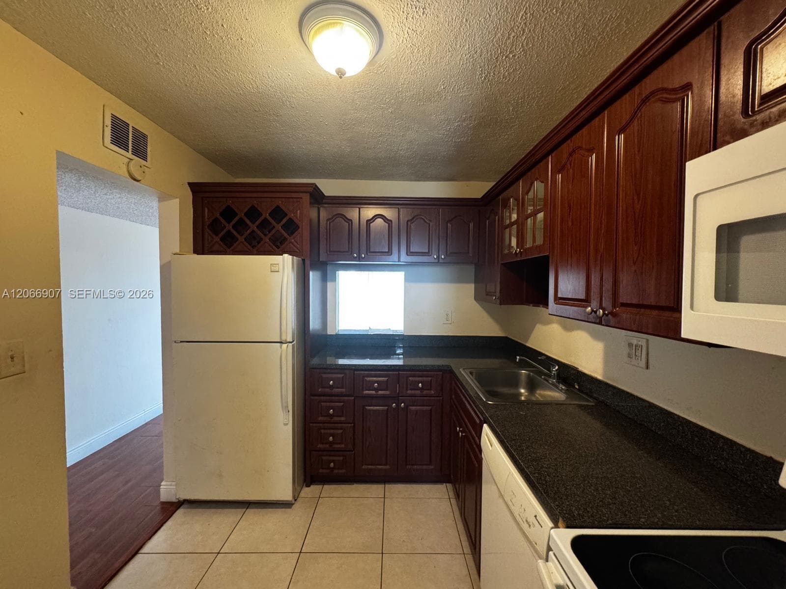 8020 N Colony Cir N # 308, Tamarac, FL 33321 photo 3