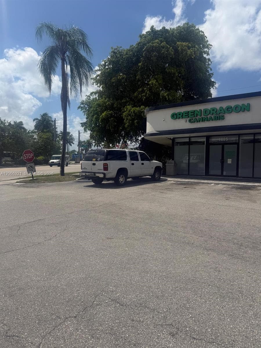 1691 Forum Place, West Palm Beach, FL 33401 photo 3