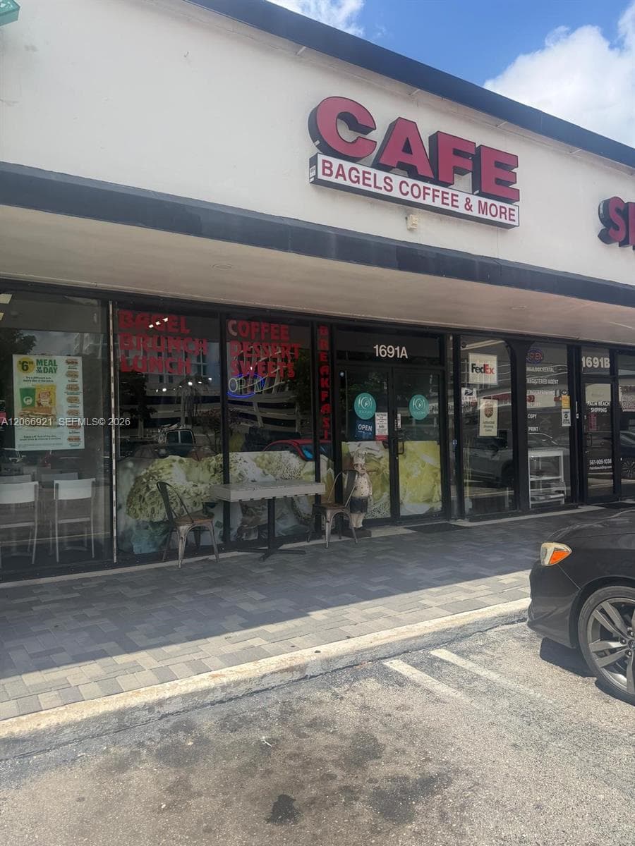 1691 Forum Place, West Palm Beach, FL 33401