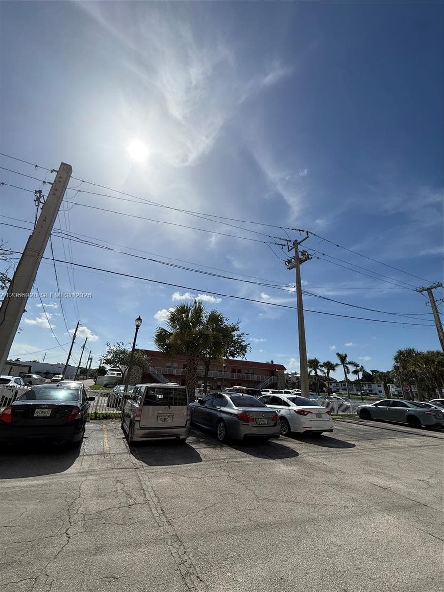 2025 NE 164th St # 707, North Miami Beach, FL 33162 photo 2