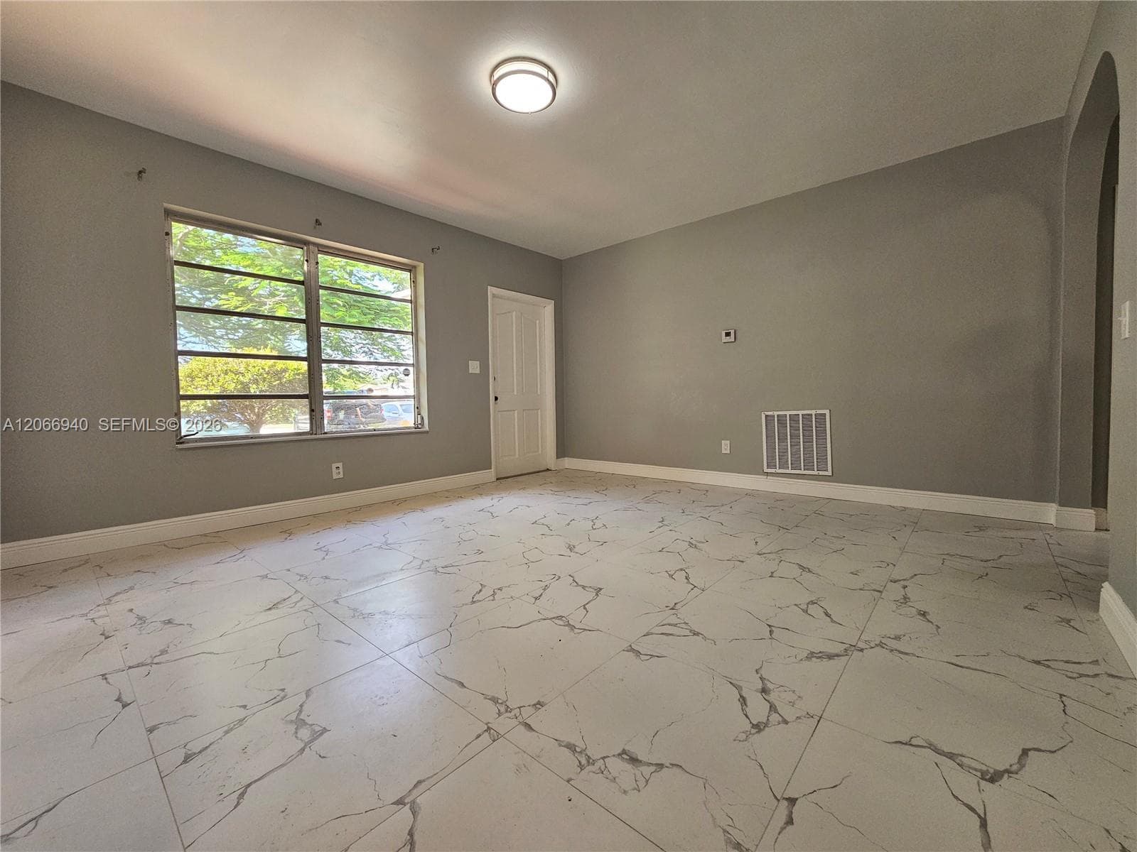 1929 NE 176th St, North Miami Beach, FL 33162 photo 2