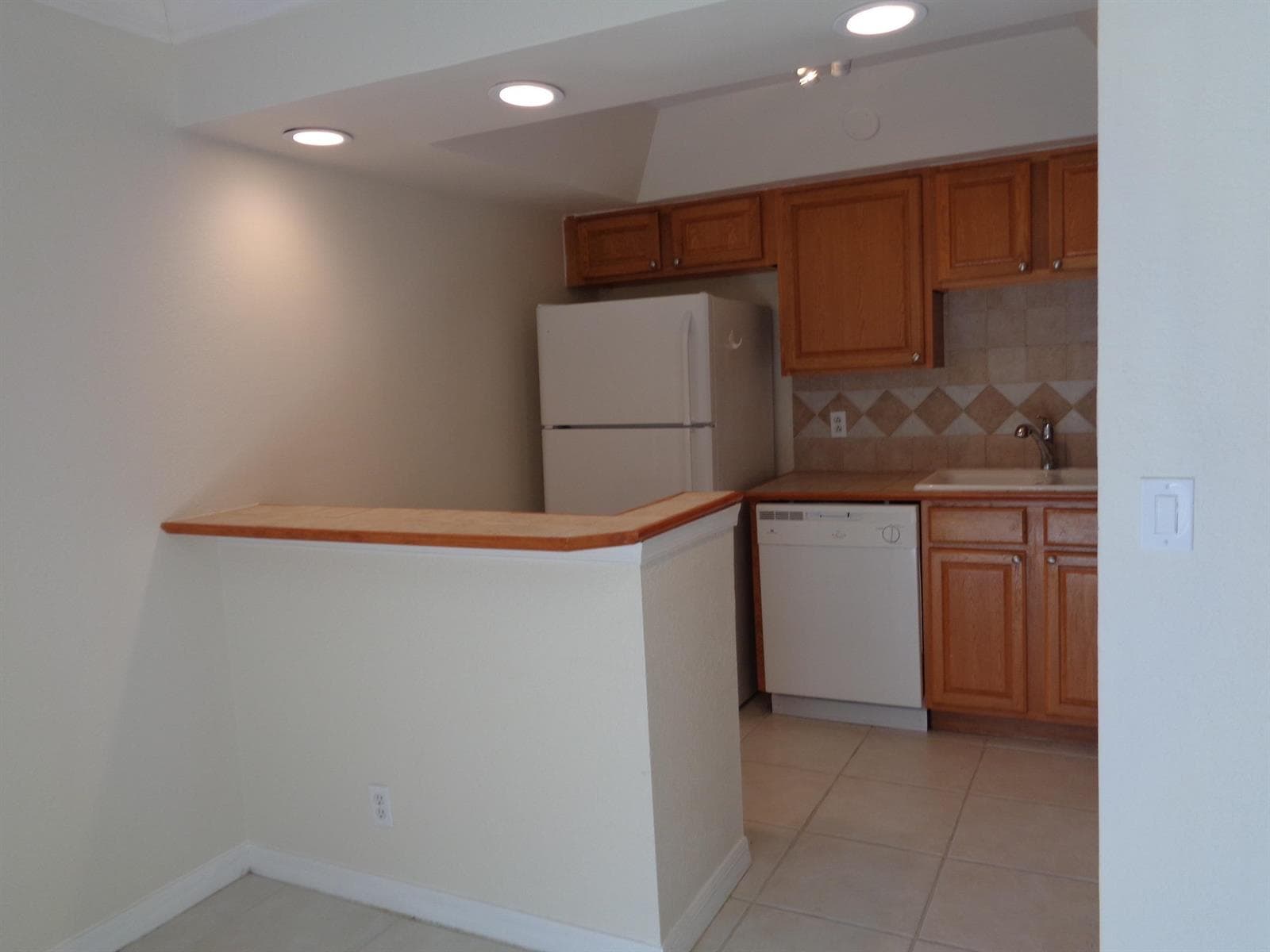 312 SOUTHWIND Drive # 104, North Palm Beach, FL 33408 photo 4