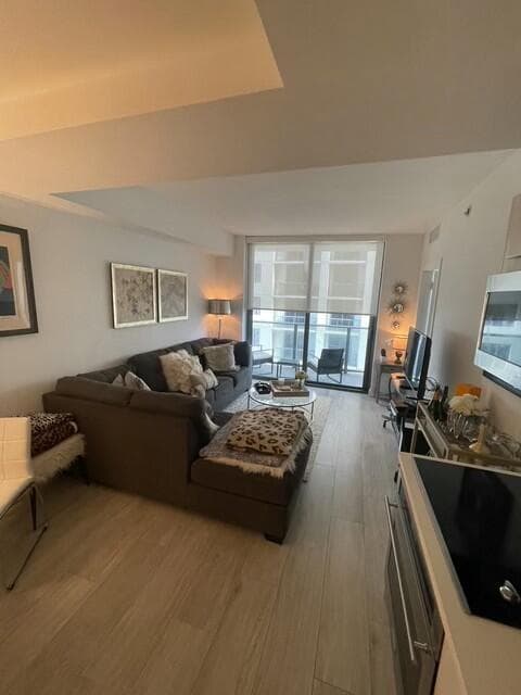 55 SW 9th Street # 3209, Miami, FL 33130 photo 4