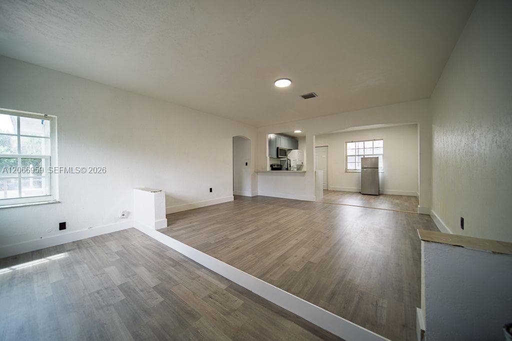 533-535 NE 67th St, Miami, FL 33138 photo 3