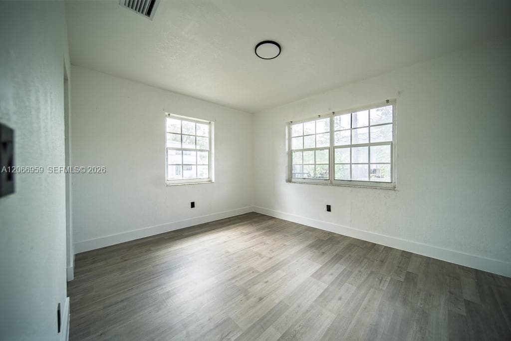 533-535 NE 67th St, Miami, FL 33138 photo 4