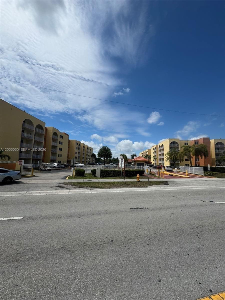 6970 NW 186th St # 3-212, Hialeah, FL 33015 photo 3