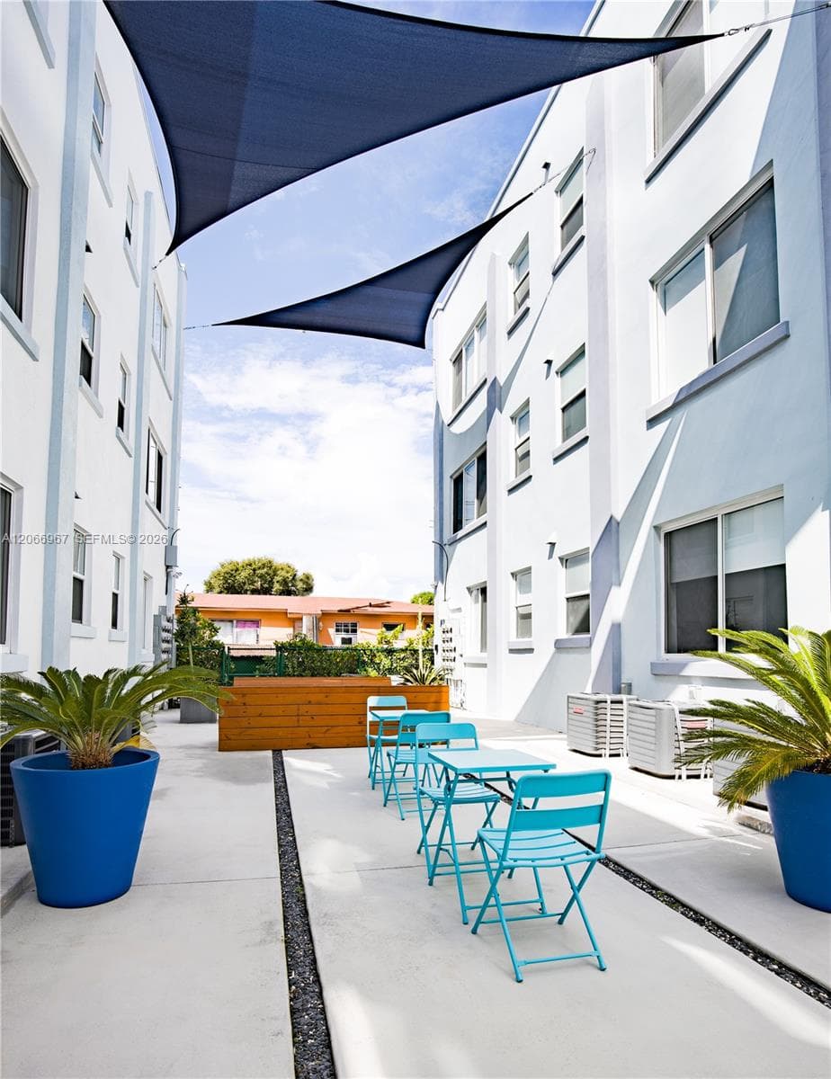1818 SW 22nd Ave # 2, Miami, FL 33145