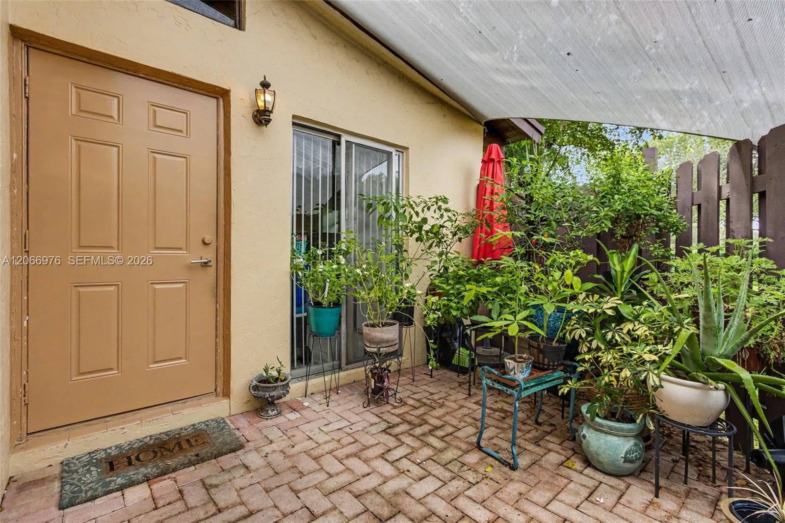 139 Essex Rd # 4-28, Hollywood, FL 33024 photo 2