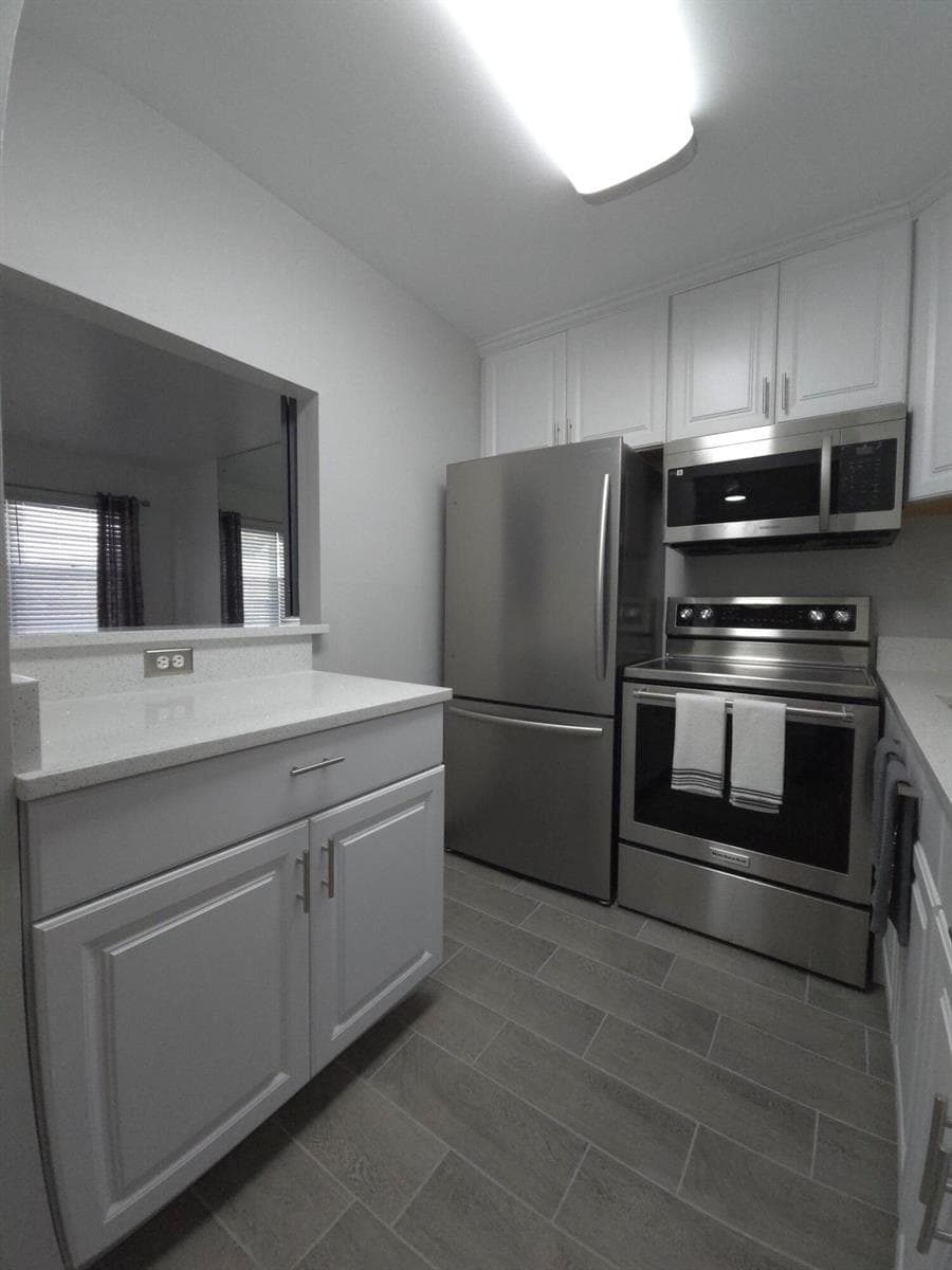 208 KENT M, West Palm Beach, FL 33417 photo 3