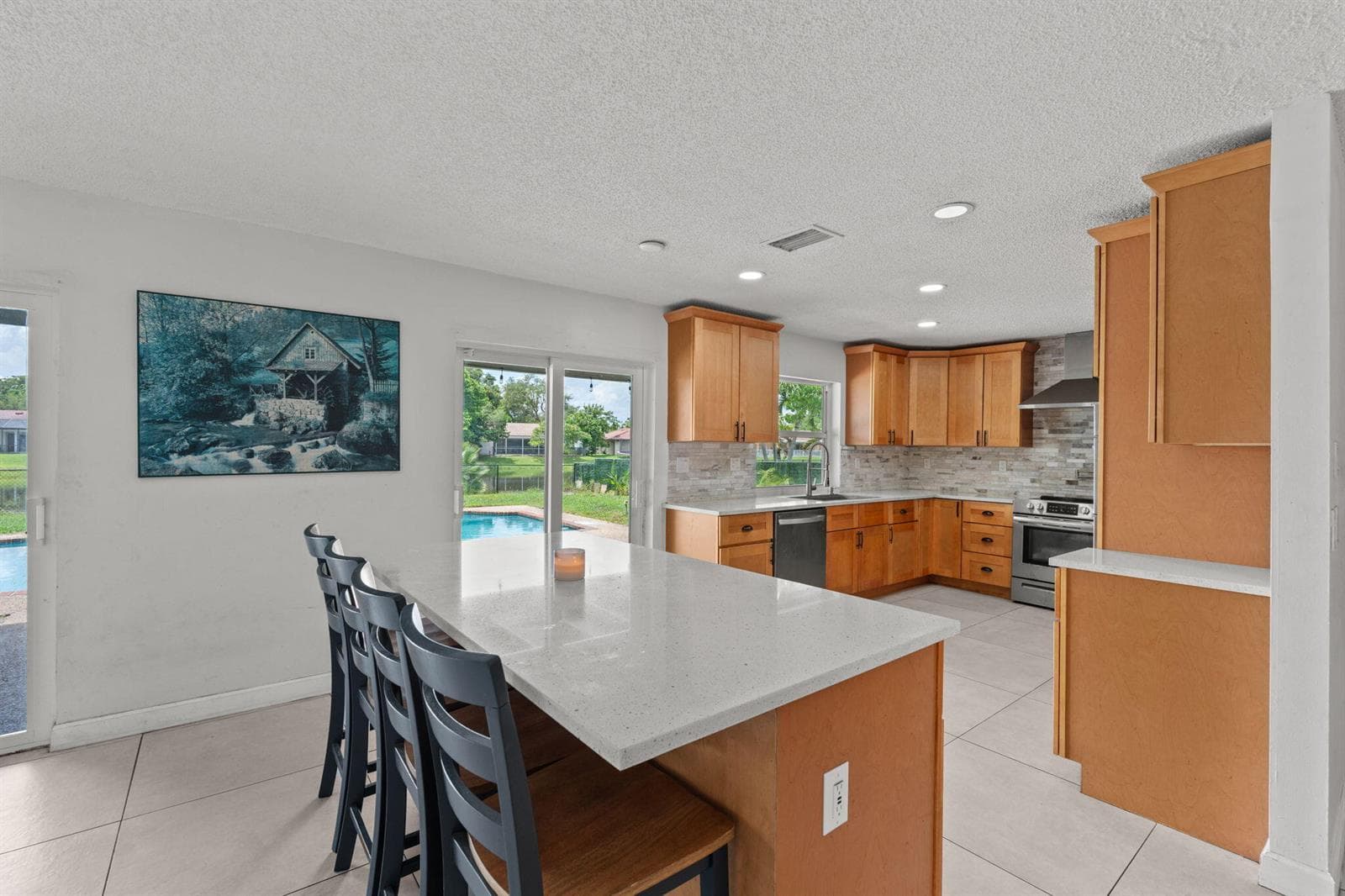 8560 NW 2nd Street, Coral Springs, FL 33071 photo 4