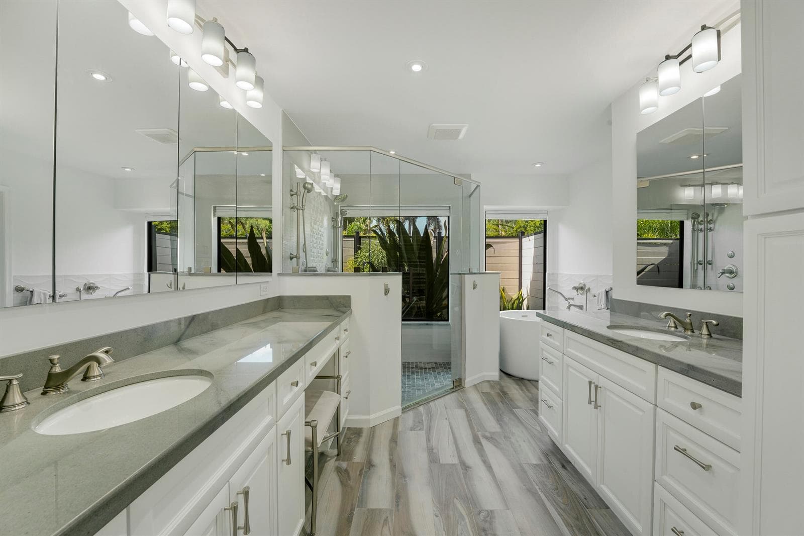11 Alnwick Road, Palm Beach Gardens, FL 33418 photo 3