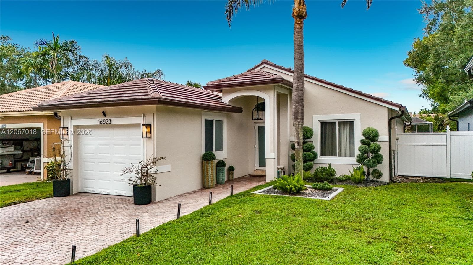 16523 Sapphire St, Weston, FL 33331