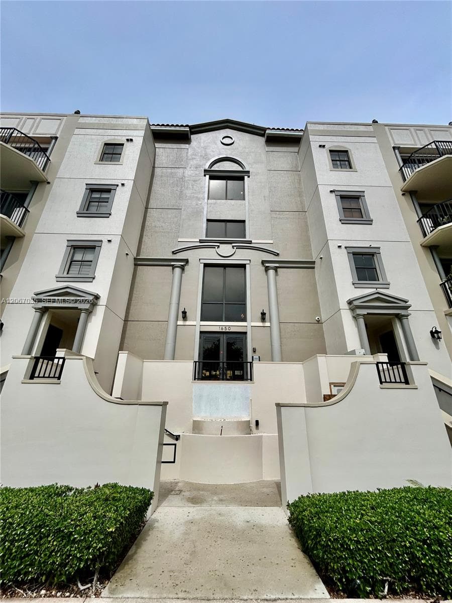 1650 Galiano St # 307, Coral Gables, FL 33134 photo 4
