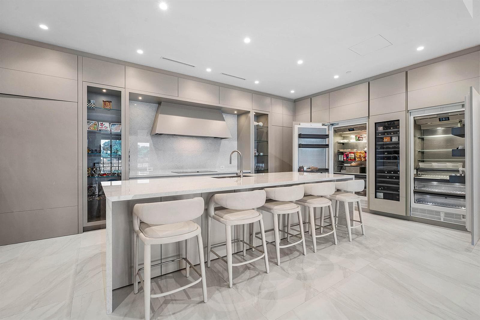 210 SE MIZNER Boulevard # 101, Boca Raton, FL 33432