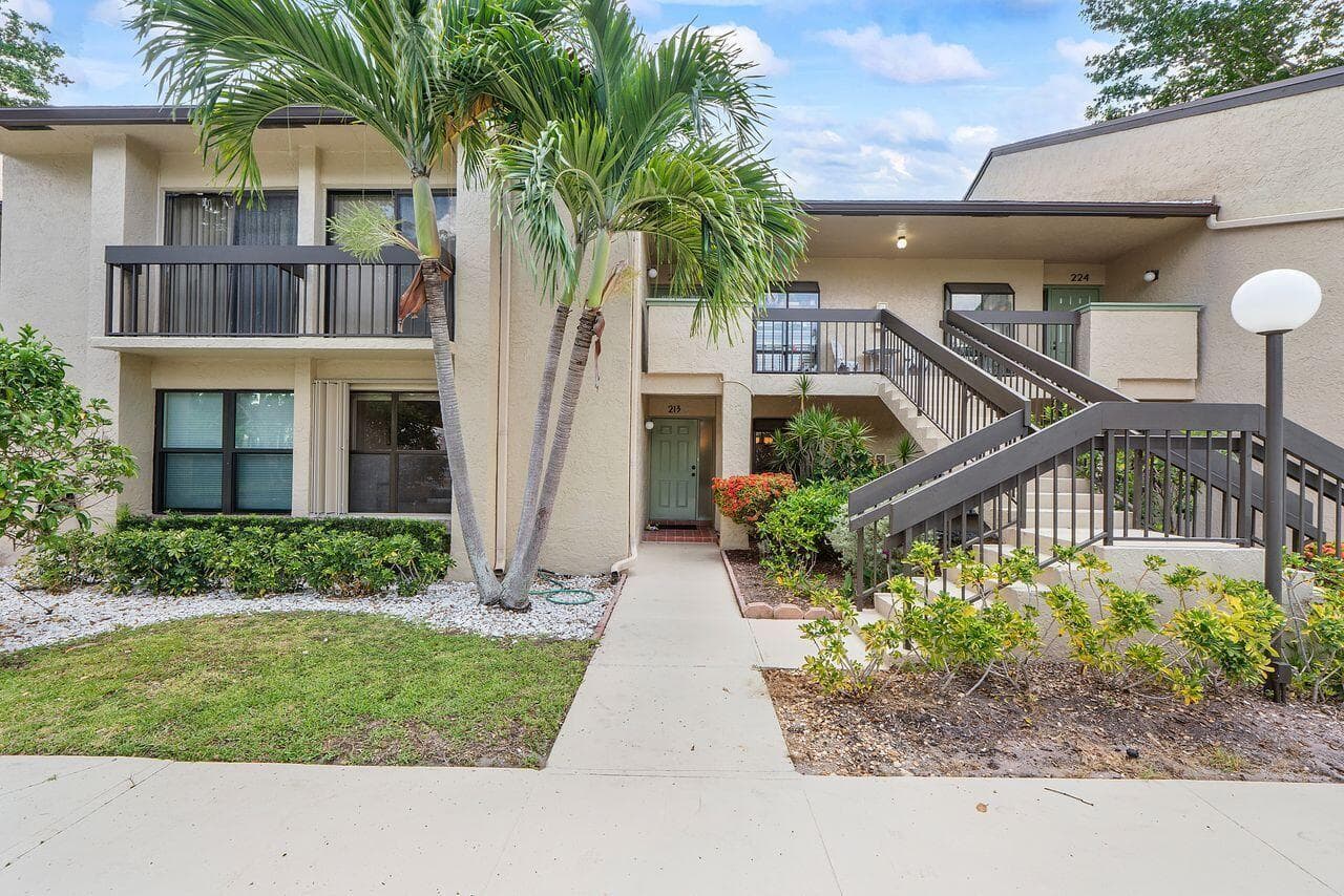 5055 Oak Hill Lane # 213, Delray Beach, FL 33484 photo 3