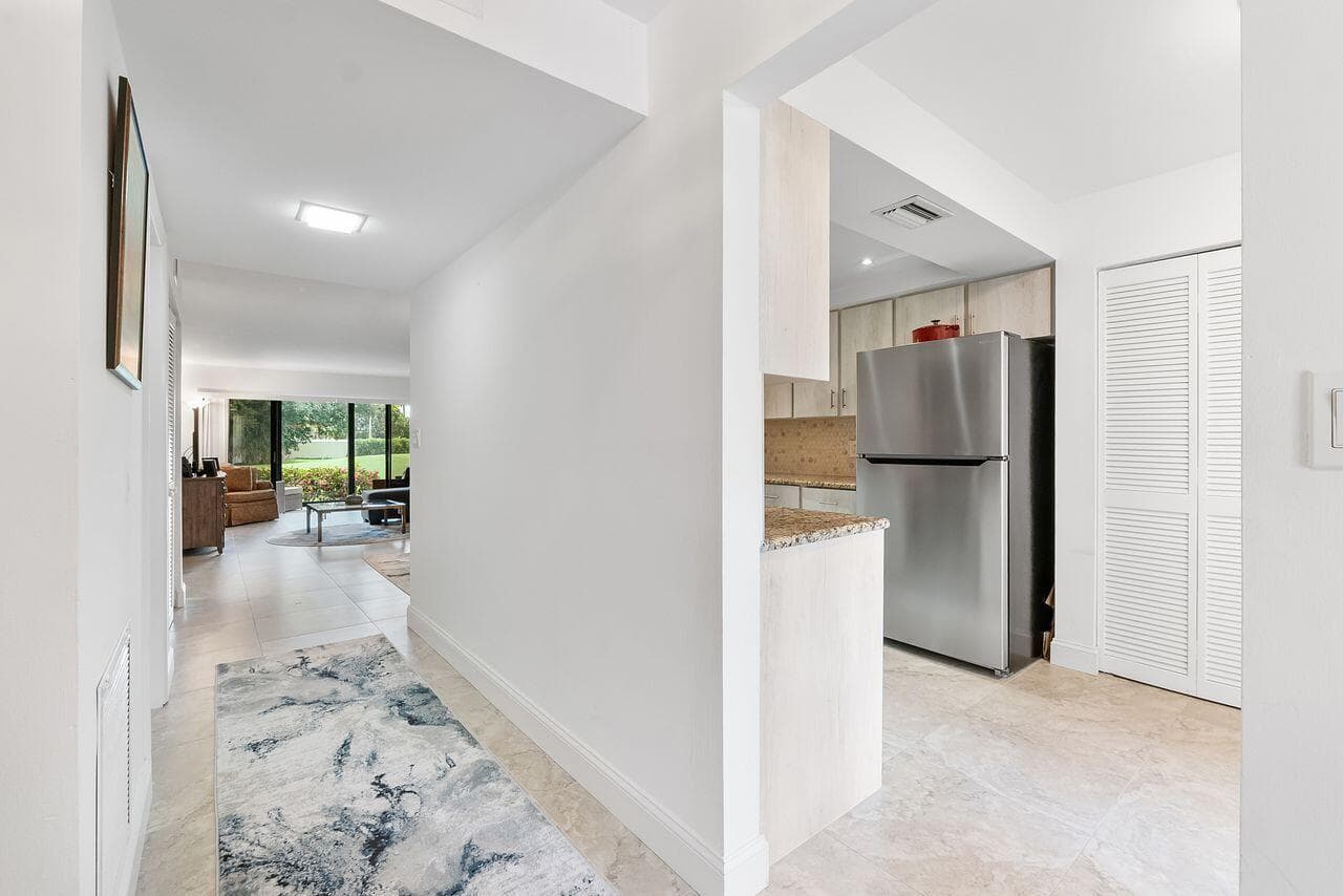 5055 Oak Hill Lane # 213, Delray Beach, FL 33484 photo 5