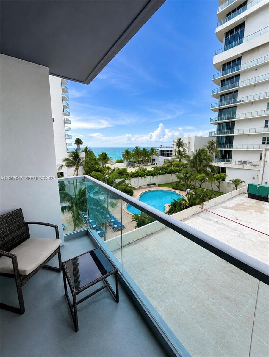 4001 S Ocean Dr # 4L, Hollywood, FL 33019
