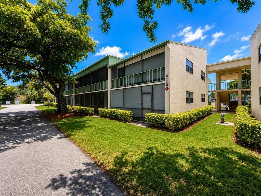 4116 NW 88TH Avenue # 207, Coral Springs, FL 33065