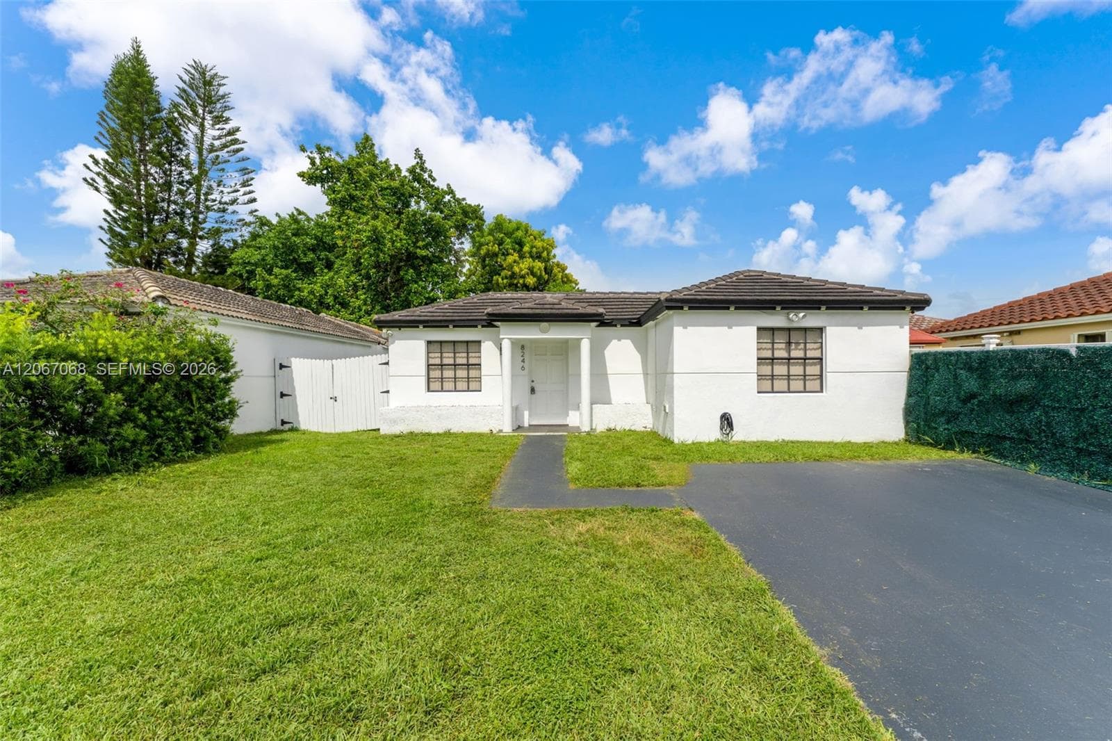 8246 SW 147th Ct, Miami, FL 33193 photo 2