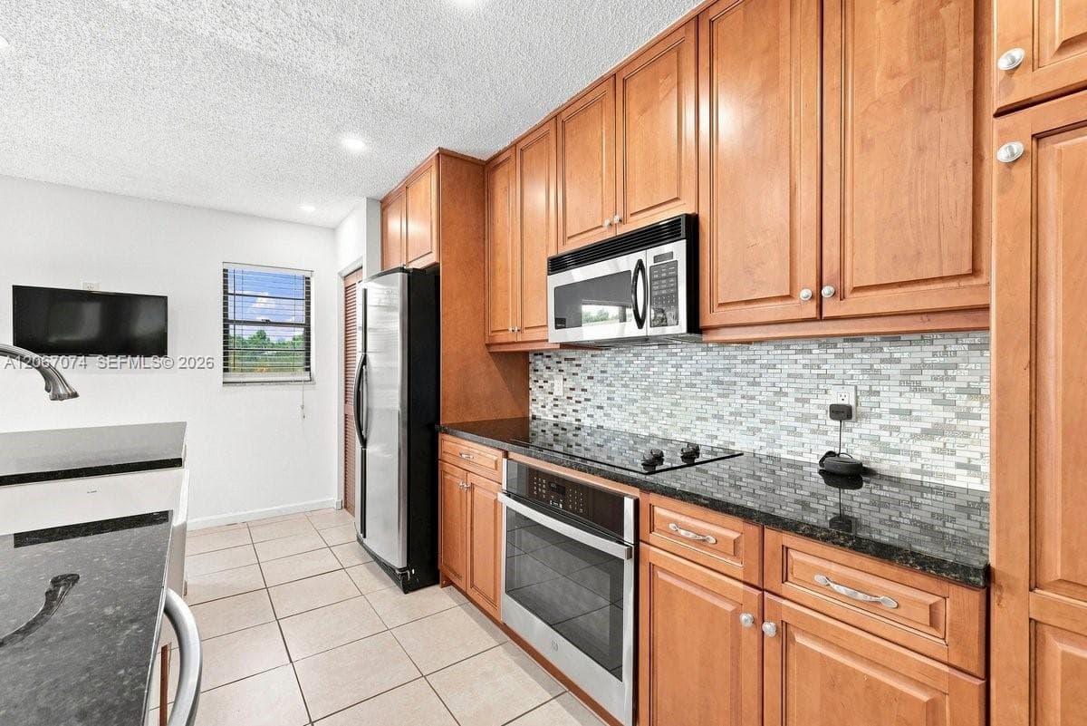 206 SE 1st Cir # 13-B, Boynton Beach, FL 33435 photo 4