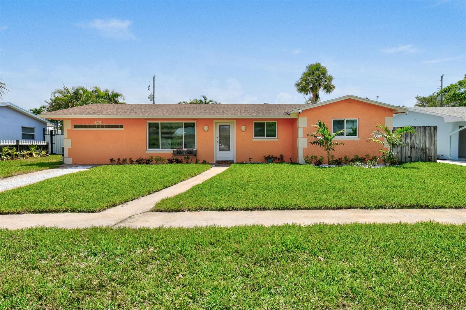 19005 SE SOUTHGATE Drive, Jupiter, FL 33469 photo 2