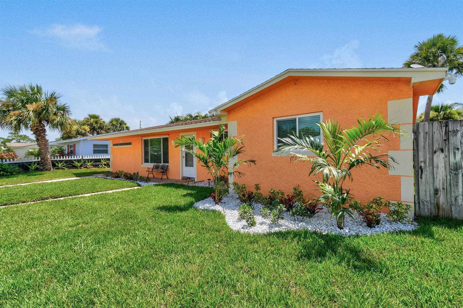 19005 SE SOUTHGATE Drive, Jupiter, FL 33469 photo 4