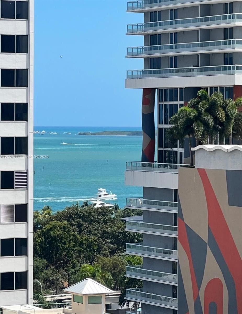 133 NE 2nd Ave # 1102, Miami, FL 33132 photo 2