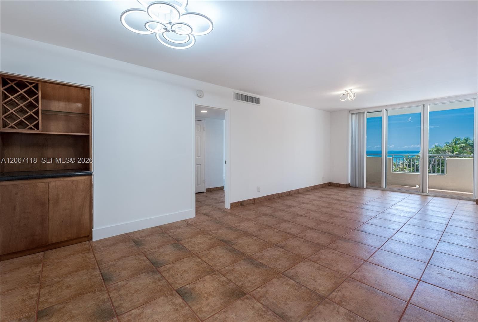 3180 S Ocean Dr # 310, Hallandale Beach, FL 33009 photo 2