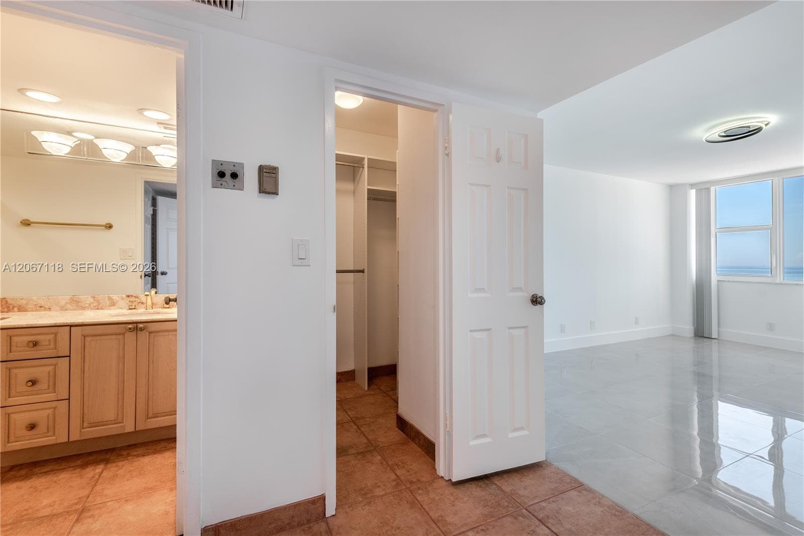 3180 S Ocean Dr # 310, Hallandale Beach, FL 33009 photo 3