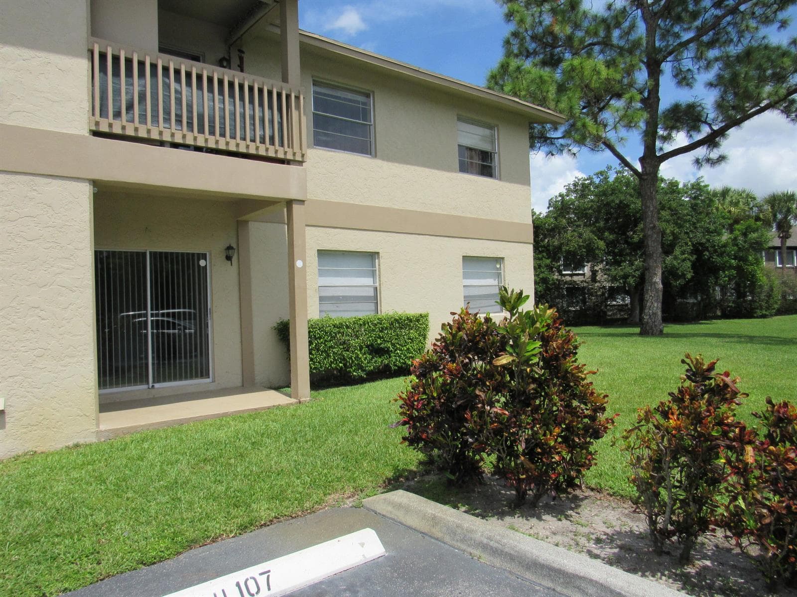 1822 ABBEY Road # 108, West Palm Beach, FL 33415 photo 2