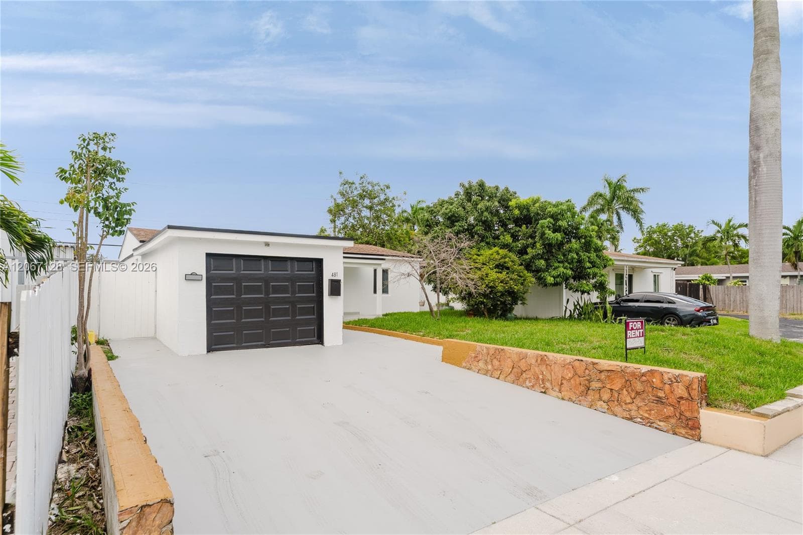 481 NE 51st St, Oakland Park, FL 33334 photo 3