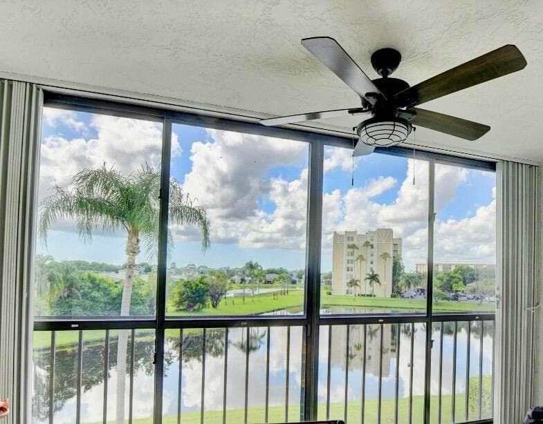 7270 ASHFORD Place # 307, Delray Beach, FL 33446 photo 2