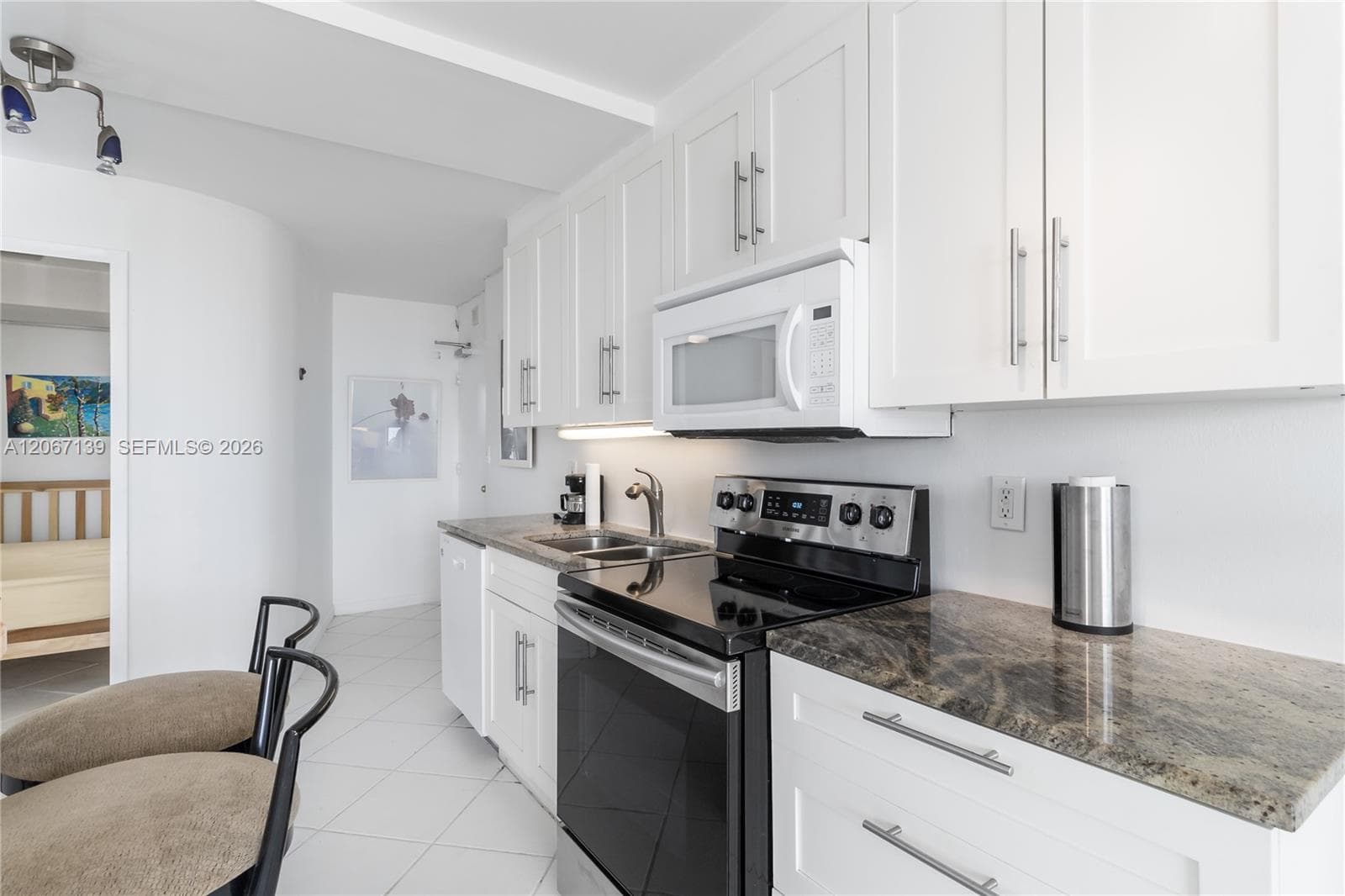 401 Ocean Dr # 316, Miami Beach, FL 33139 photo 5