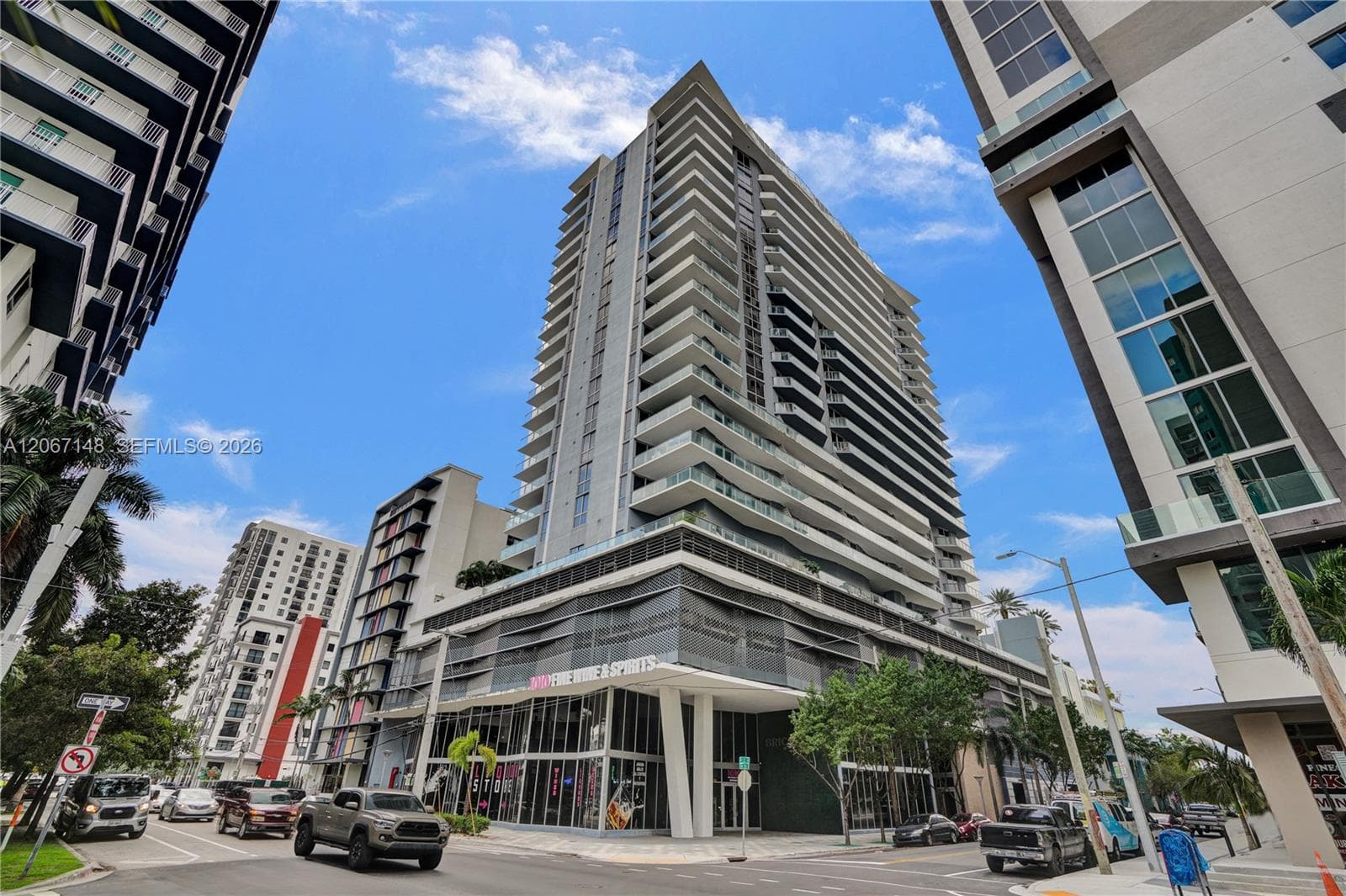 1010 SW 2nd Ave # 1708, Miami, FL 33130 photo 3