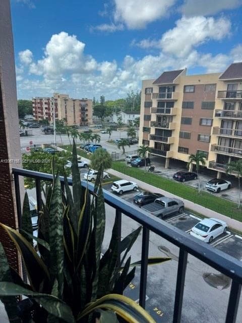 5201 NW 7th St # 506, Miami, FL 33126 photo 3