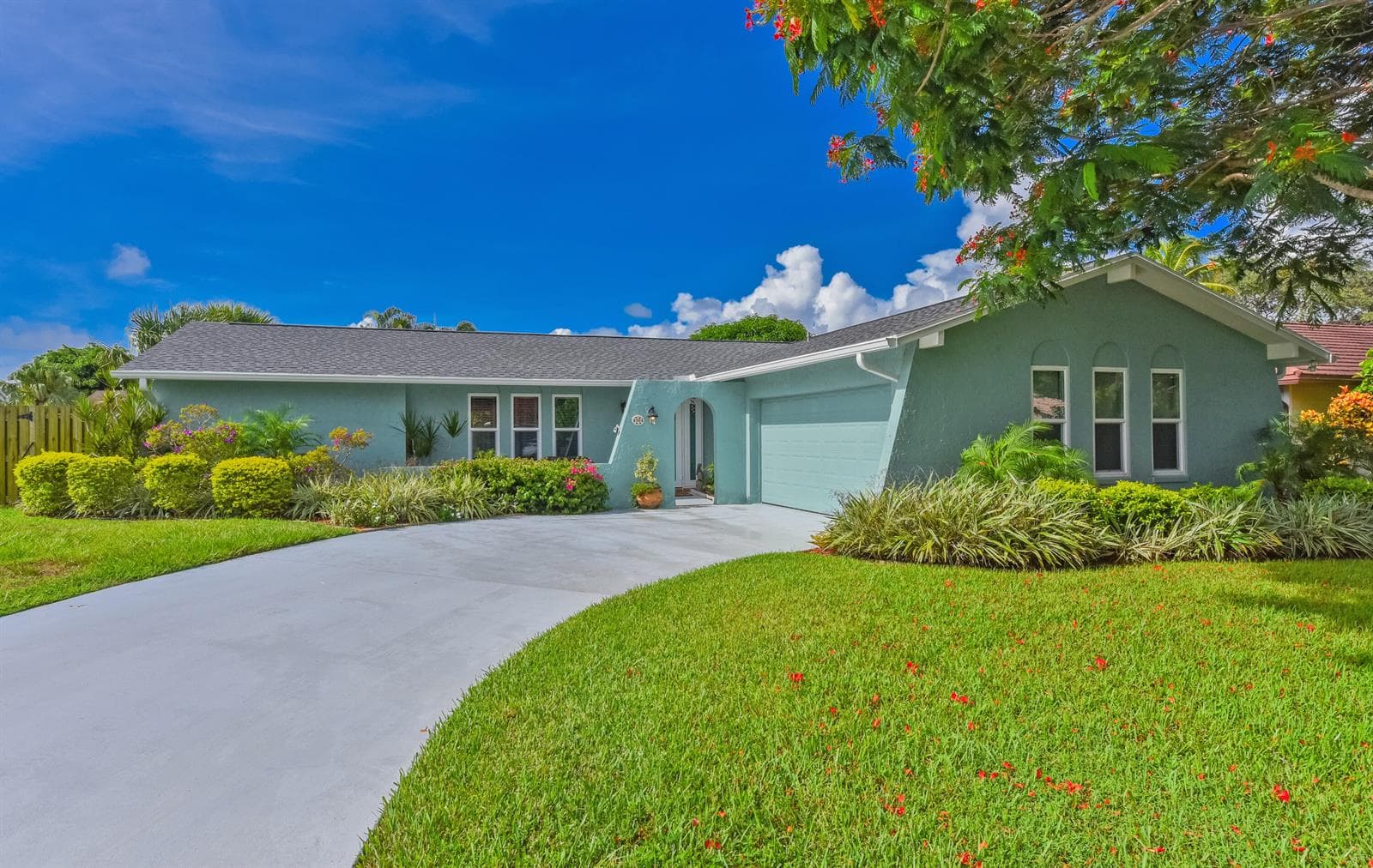 4368 Hawthorn Avenue, Palm Beach Gardens, FL 33410 photo 3
