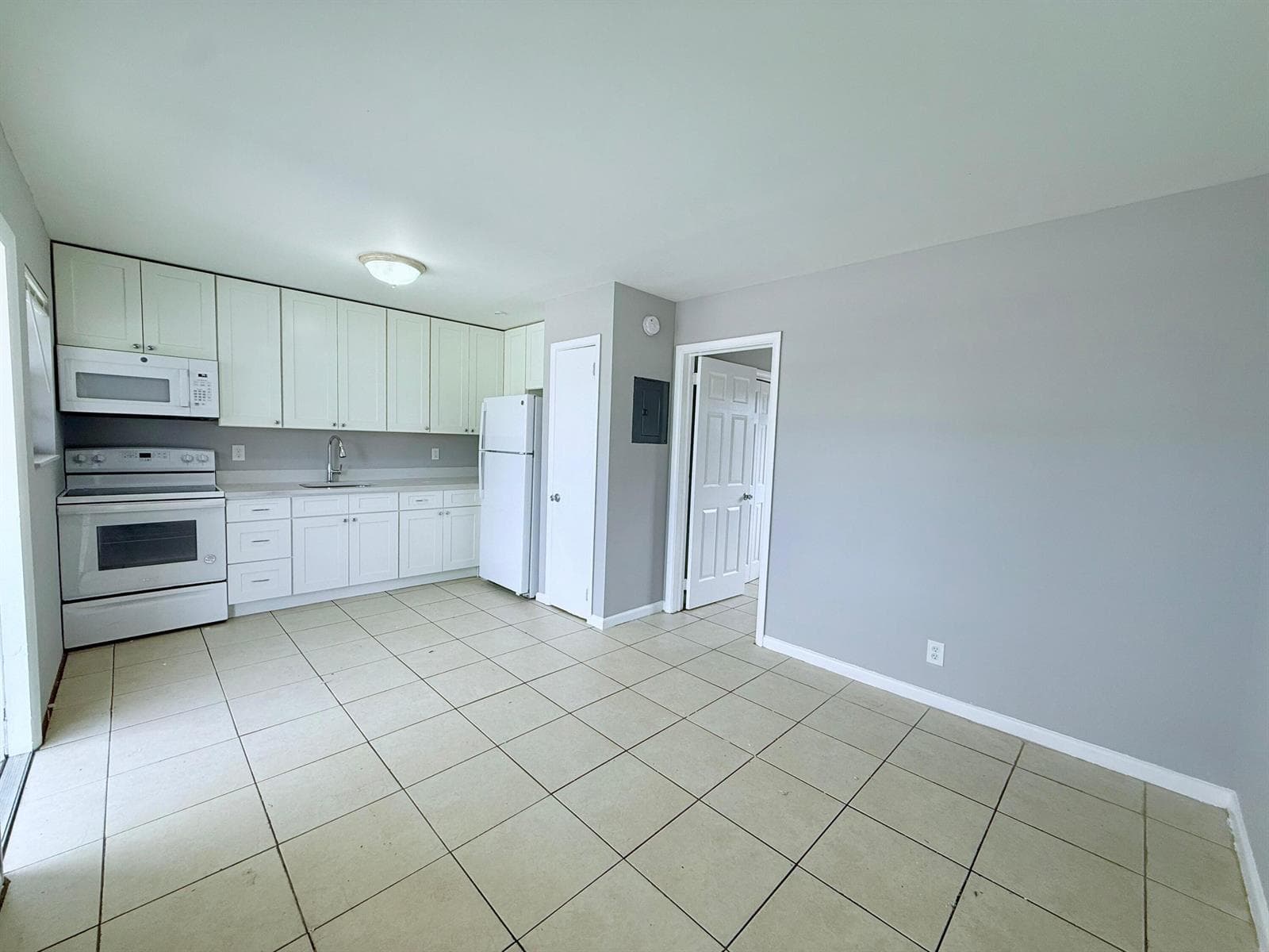 4308 Greenwood Avenue, West Palm Beach, FL 33407 photo 3
