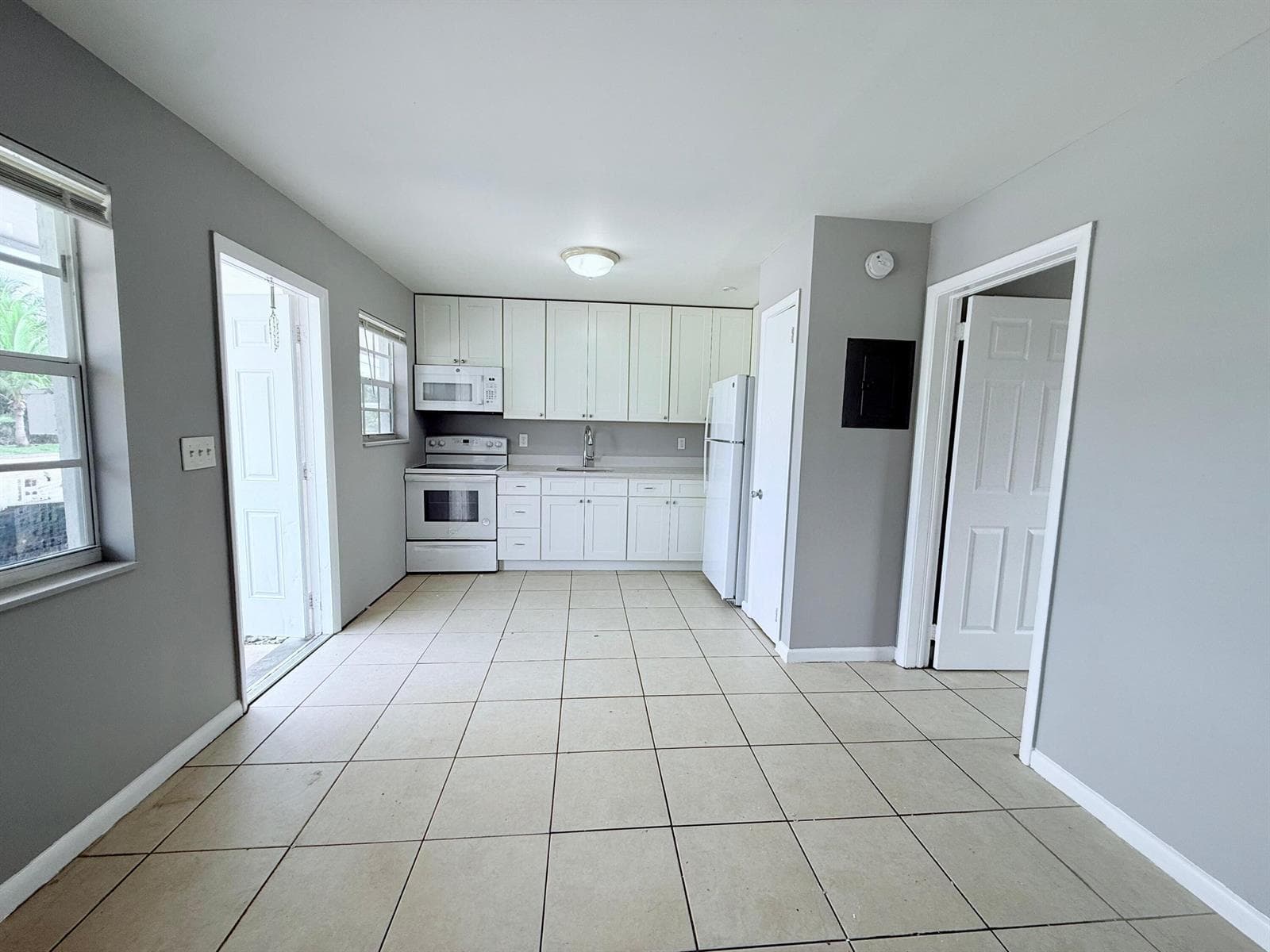 4308 Greenwood Avenue, West Palm Beach, FL 33407 photo 4
