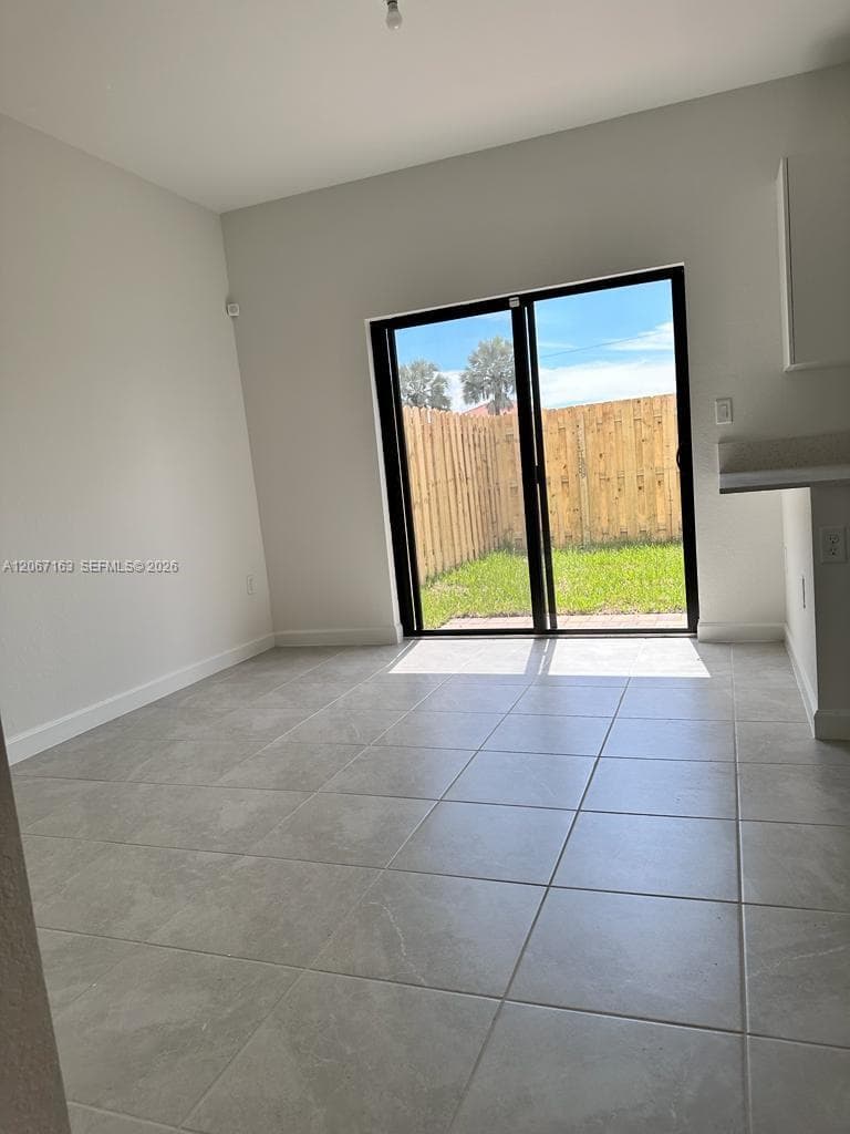 11910 SW 247th Ter, Homestead, FL 33032 photo 5