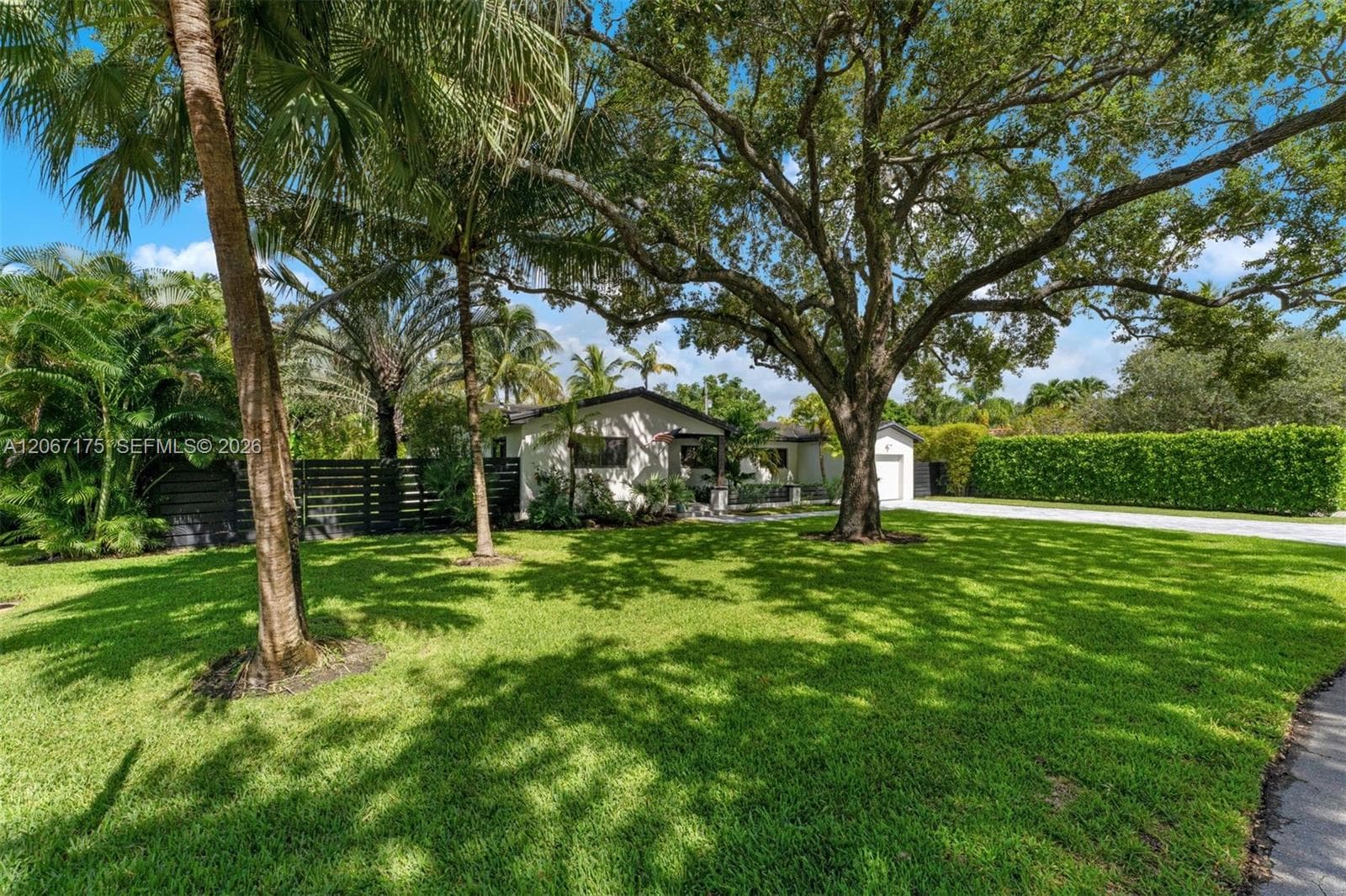 7790 SW 53rd Avenue, Miami, FL 33143 photo 2