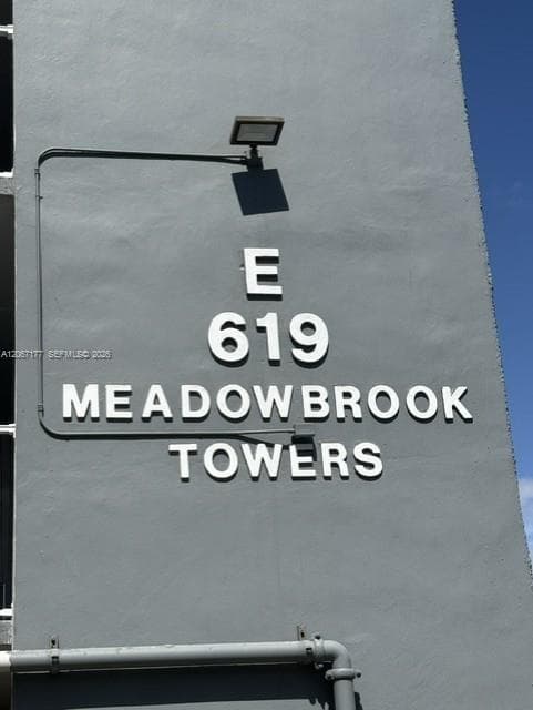 619 NE 14th Ave # 403, Hallandale Beach, FL 33009