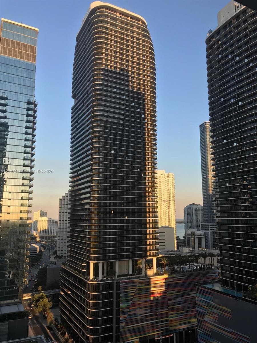 801 S Miami Ave # 1705, Miami, FL 33131