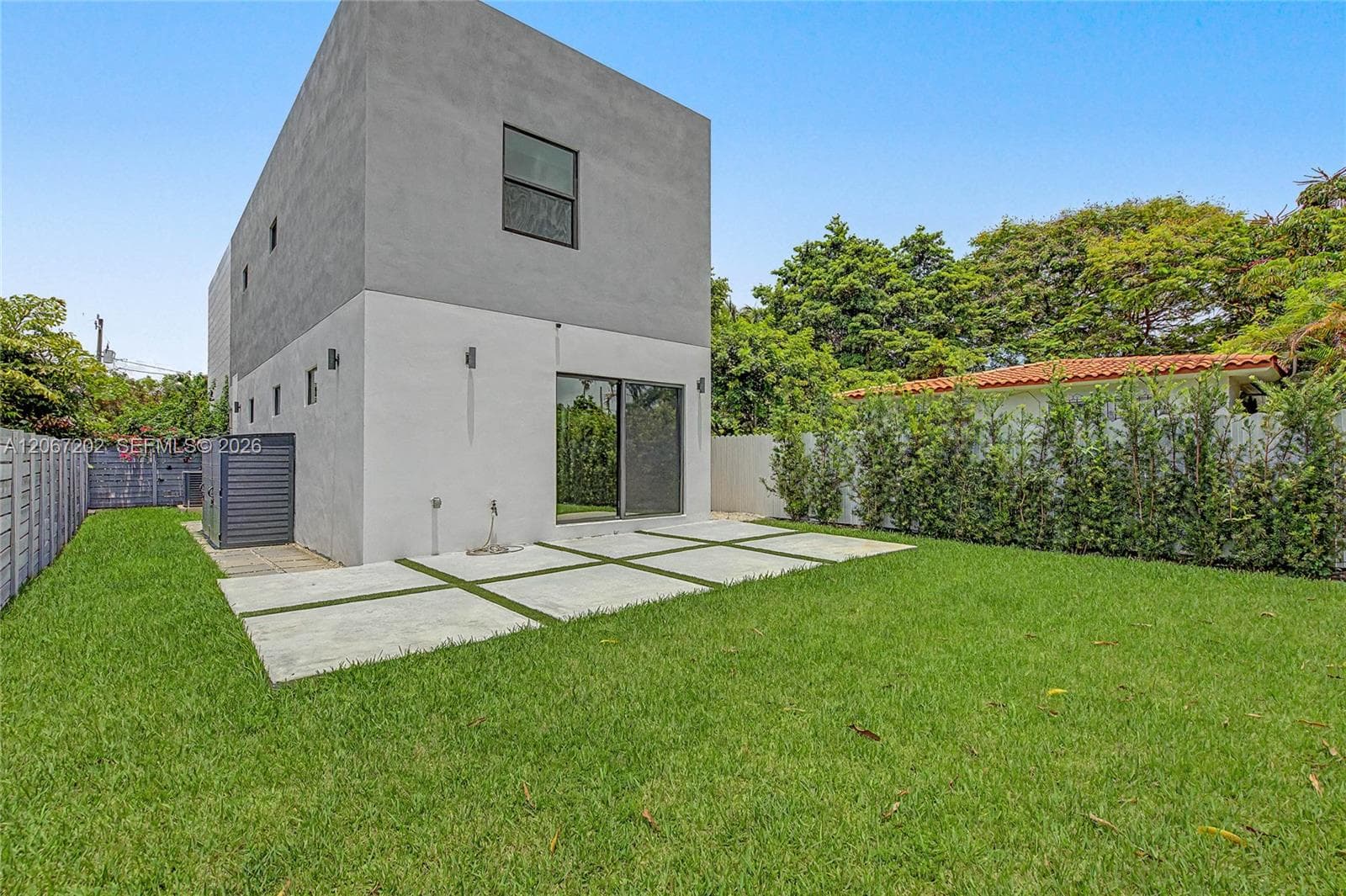 2320 SW 14th St, Miami, FL 33145 photo 5