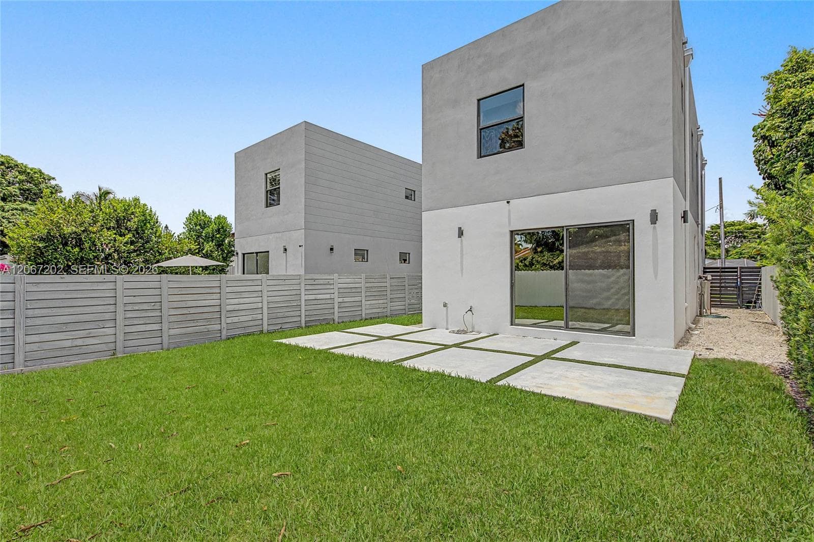 2320 SW 14th St, Miami, FL 33145 photo 4