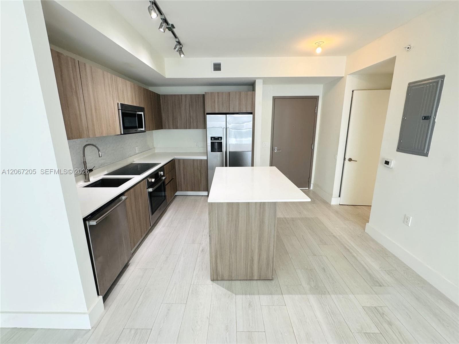 201 SW 17th Rd # 603, Miami, FL 33129
